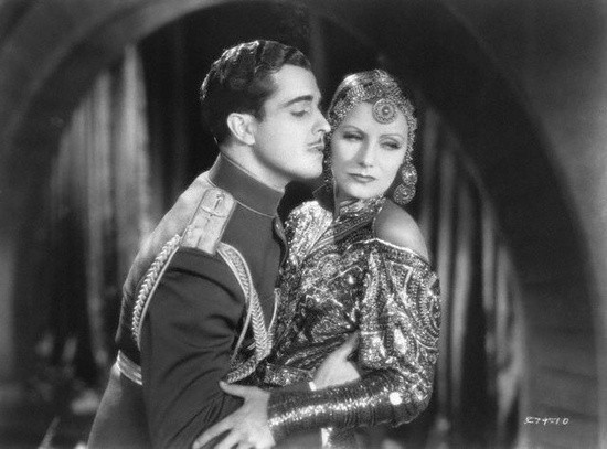 Greta Garbo y Ramon Novarro - Mata Hari (1931)